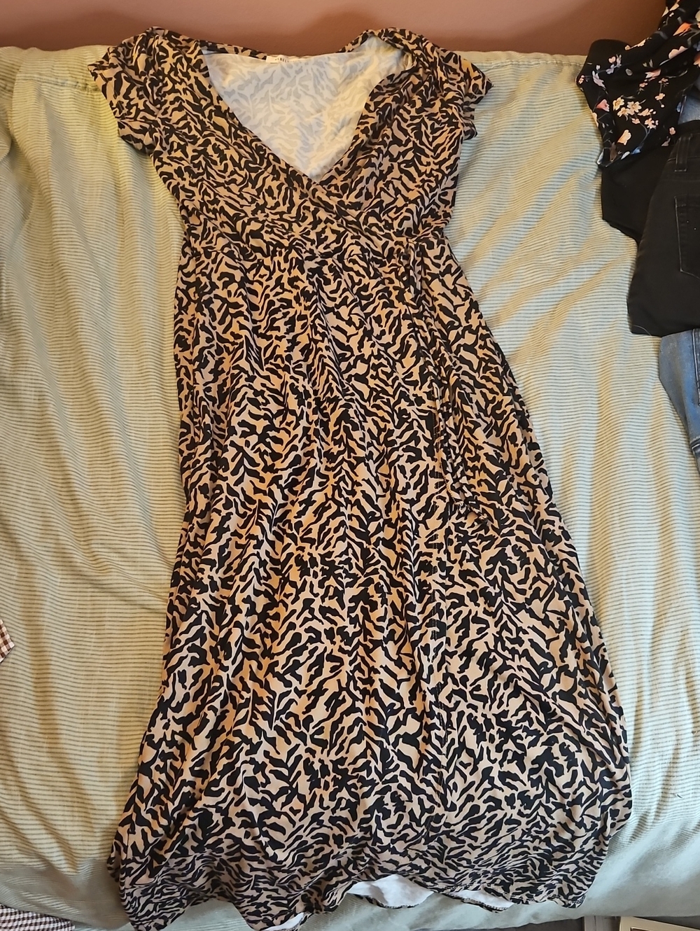 Rebel Sugar Black and Tan Printed Maxi Dress